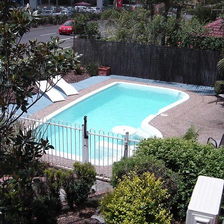 Avaleen Lodge Motor Inn Nowra Buitenkant foto
