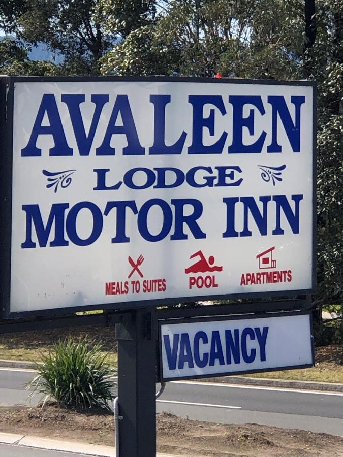 Avaleen Lodge Motor Inn Nowra Buitenkant foto