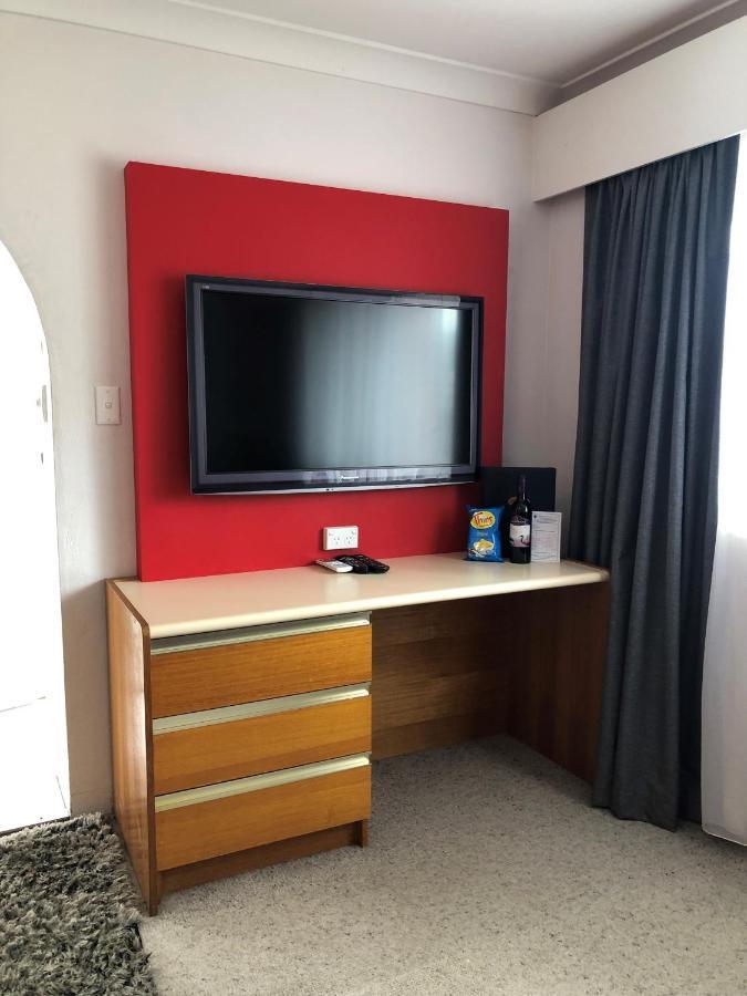 Avaleen Lodge Motor Inn Nowra Buitenkant foto