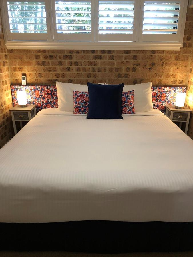 Avaleen Lodge Motor Inn Nowra Buitenkant foto