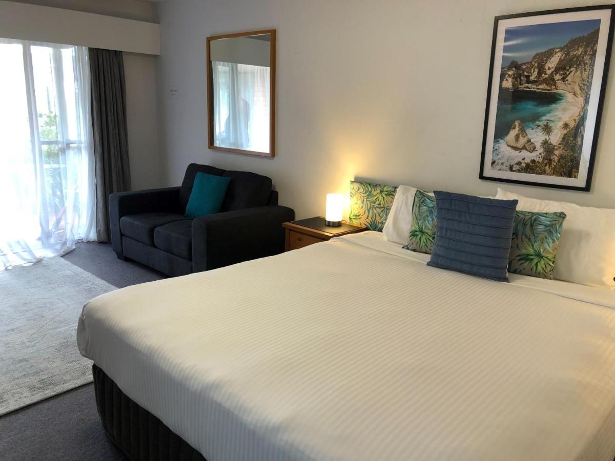 Avaleen Lodge Motor Inn Nowra Buitenkant foto