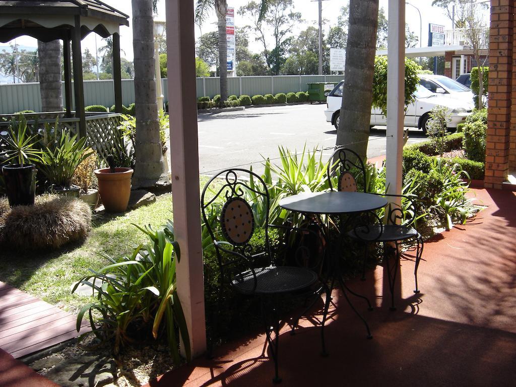 Avaleen Lodge Motor Inn Nowra Buitenkant foto