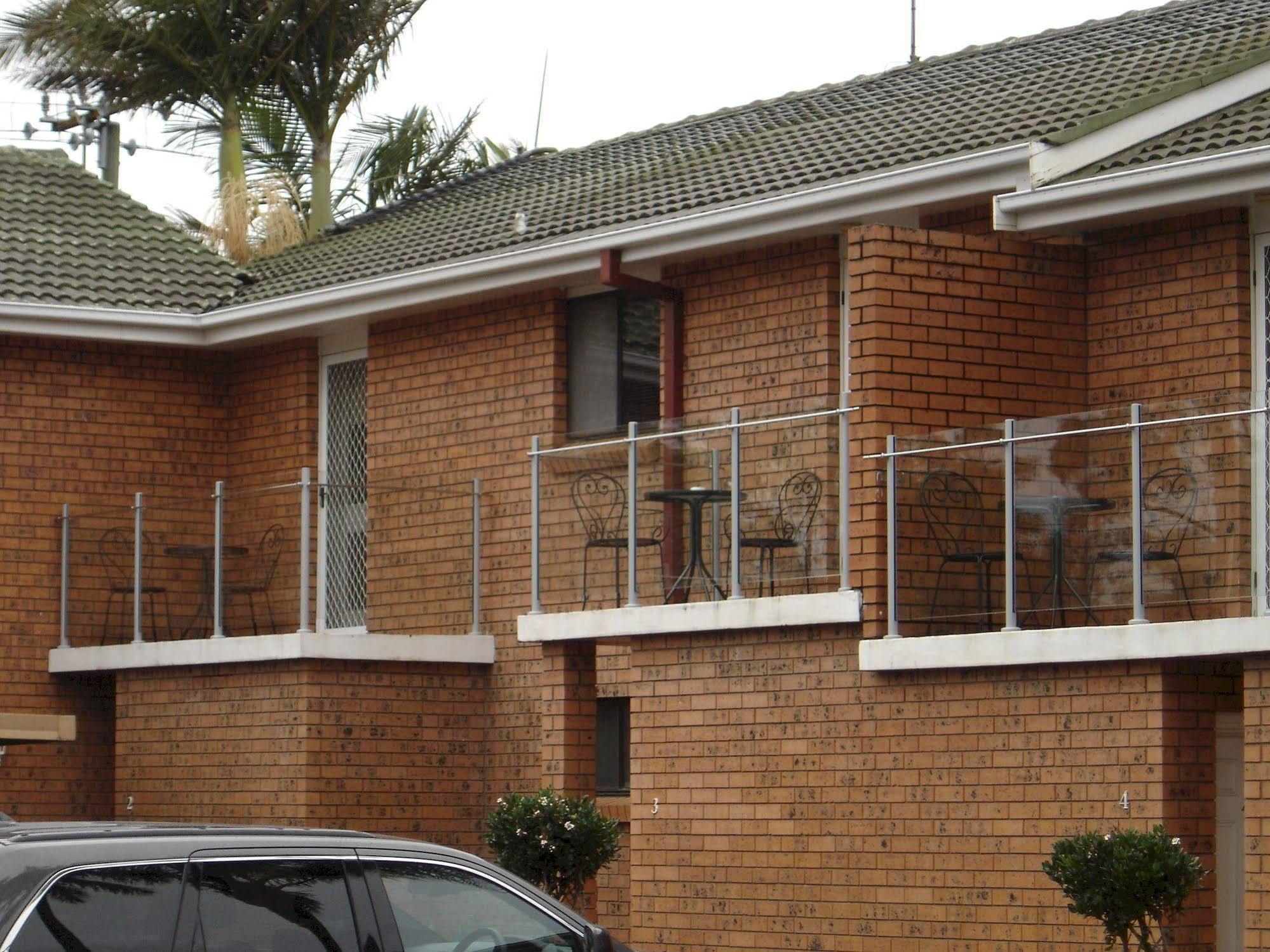 Avaleen Lodge Motor Inn Nowra Buitenkant foto