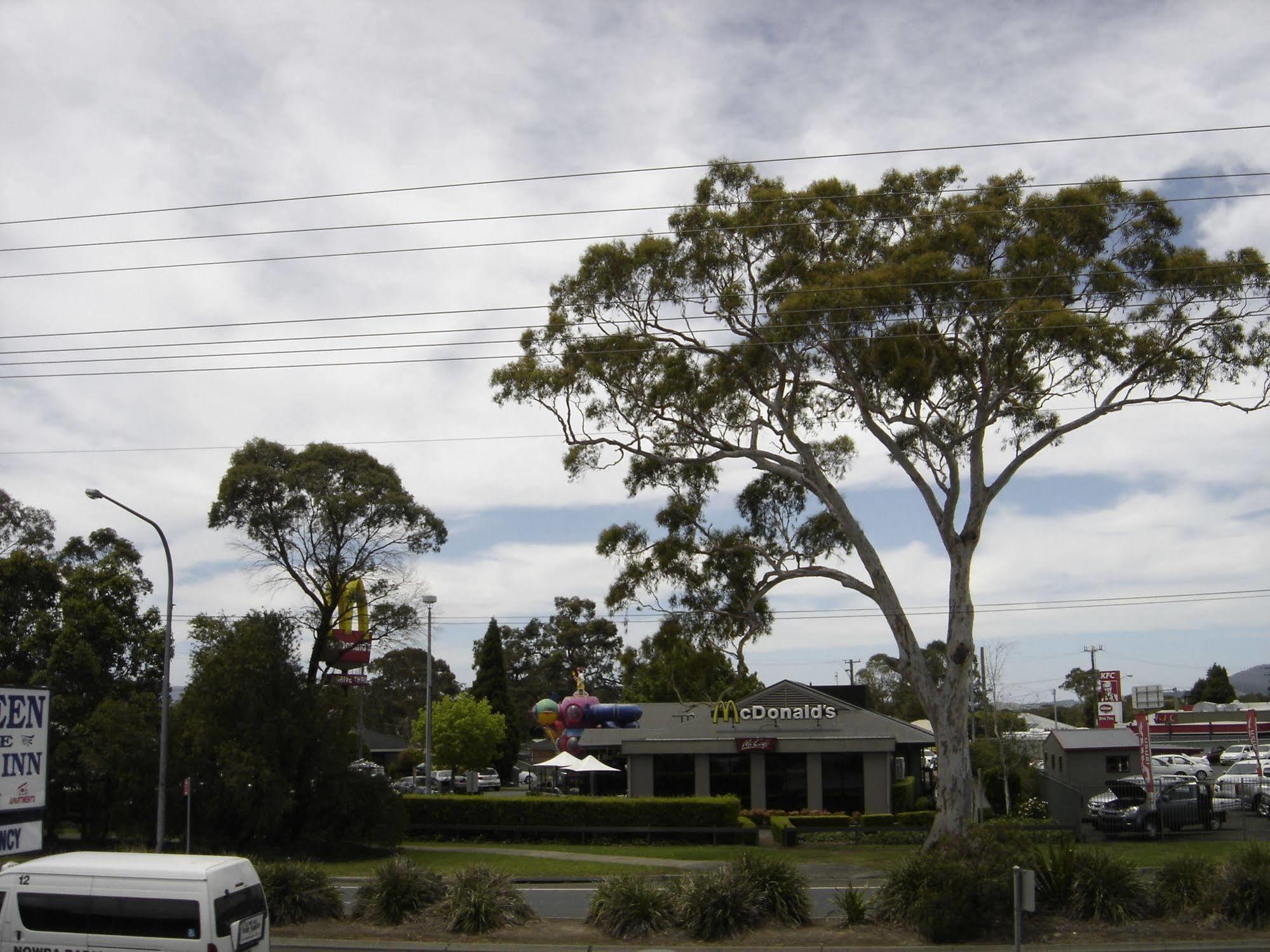 Avaleen Lodge Motor Inn Nowra Buitenkant foto